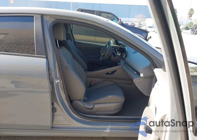 KMHLS4AG5MU064264: 44233633