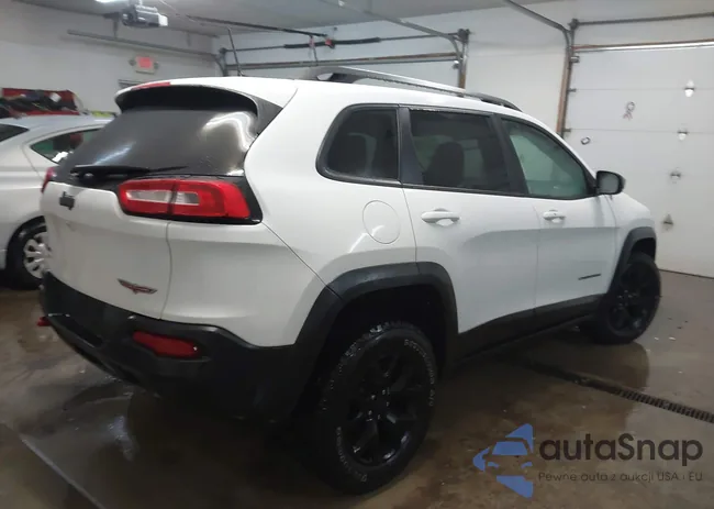 1C4PJMBX3JD525612: 44233677