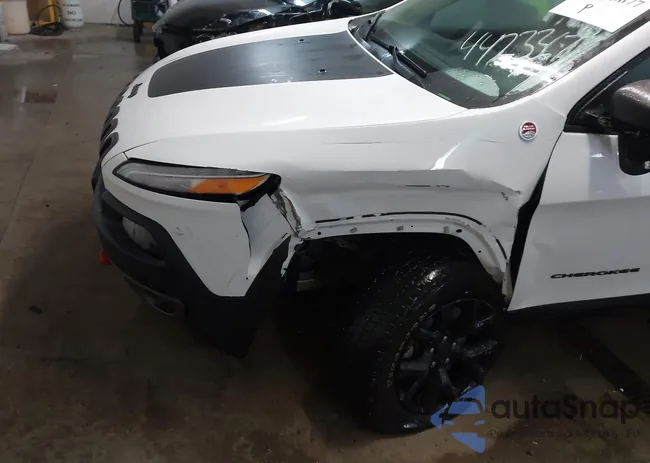 1C4PJMBX3JD525612: 44233677