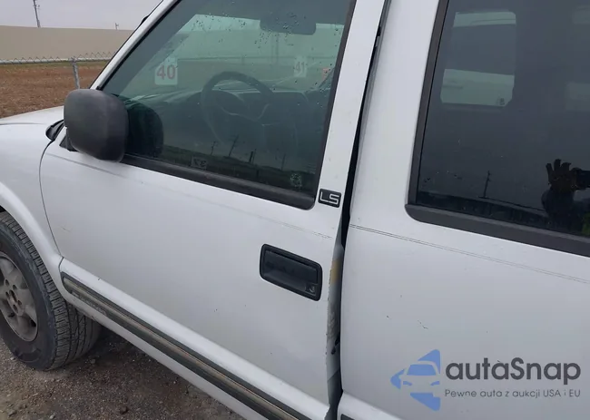 1GNDT13W0Y2349021: 44233727