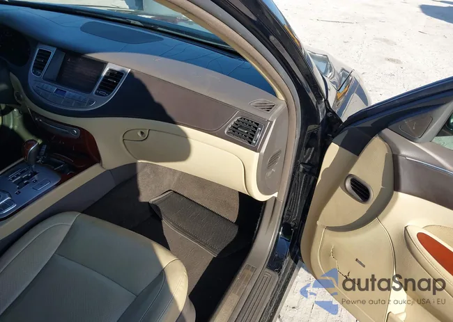 KMHGC4DDXCU199741: 44233733