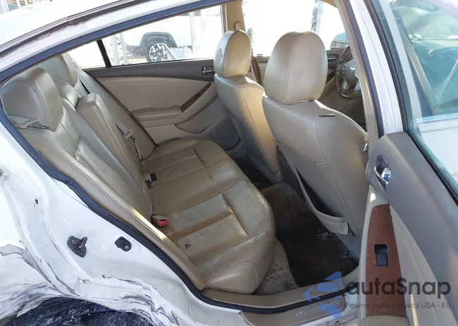 1N4CL21E99C107818: 44233794