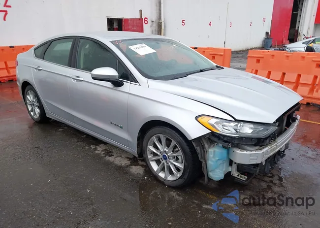 3FA6P0LU1HR285233: 44233890