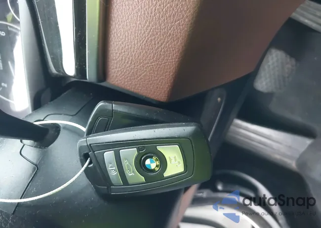 WBAXG5C56CDW66398: 44232943