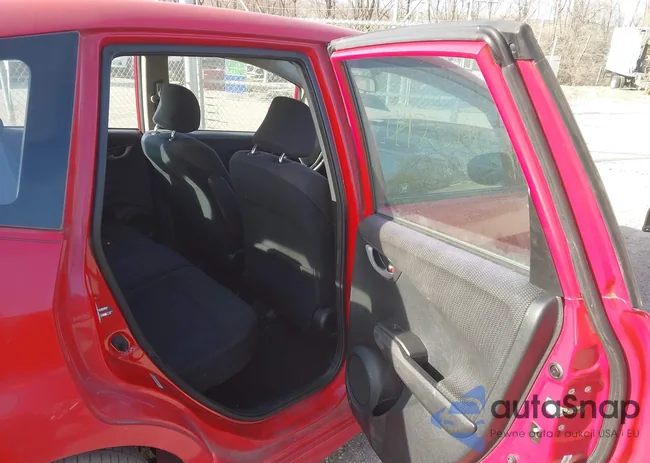 JHMGE8H51DC030271: 44232982