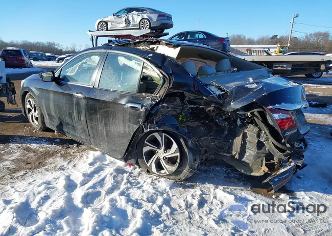 1HGCR2F3XGA066240: 44233016