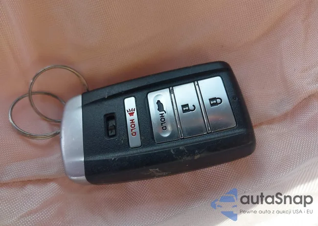 5J8TC2H38KL033877: 44233024