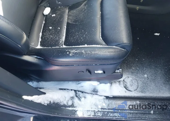 5YJXCBE47MF323353: 44233038