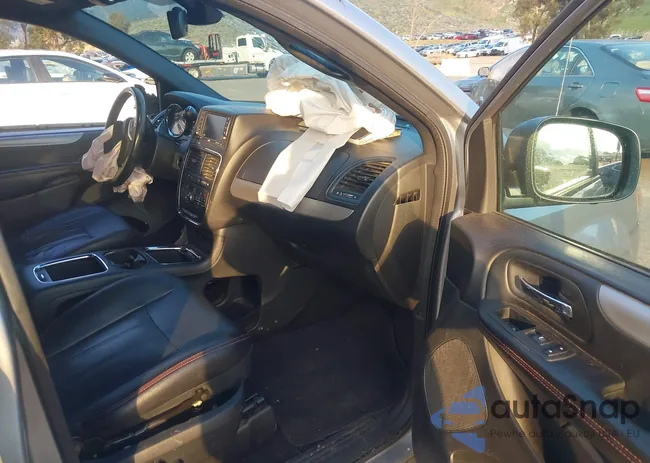 2C4RDGEG2JR331602: 44233151