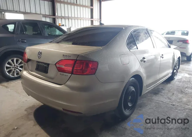 3VWDX7AJ9DM205216: 44233281