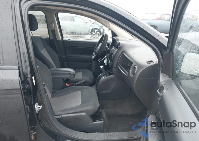 1C4NJCBA1DD102657: 44234345