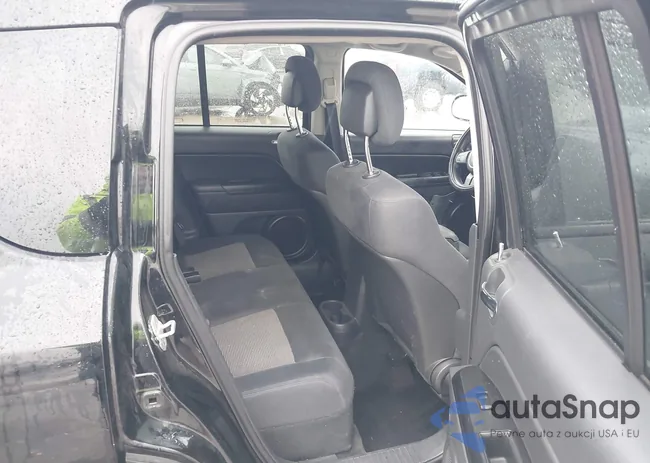 1C4NJCBA1DD102657: 44234345