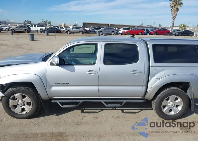 3TMJU4GN3CM127702: 44234387