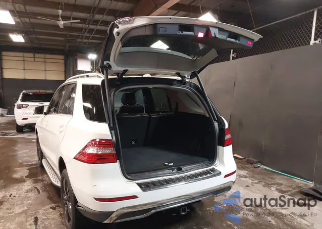 4JGDA5HB5EA324074: 44234537