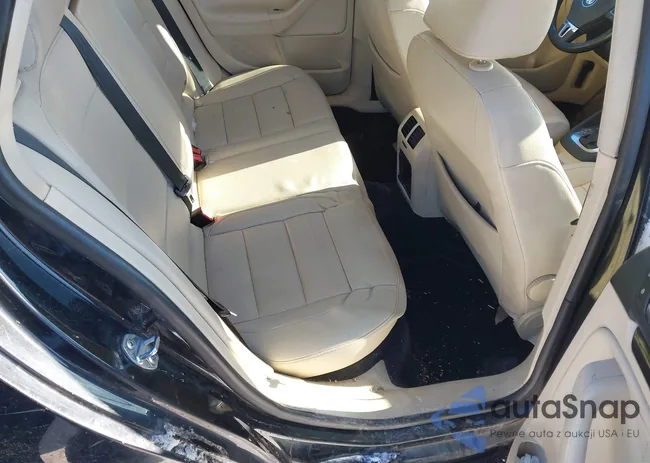 3VWPL7AJ3CM671229: 44234623