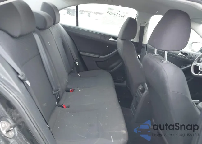 3VW2K7AJXFM351889: 44234685