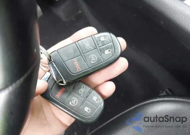 3C4NJDBB7NT168589: 44234728