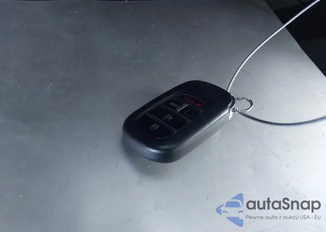 1HGCY1F4XSA051204: 44234811