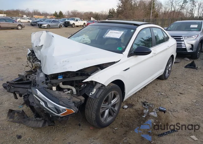 3VWC57BU0KM225300: 44234815