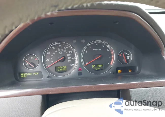 YV4CY982X81473925: 44233953