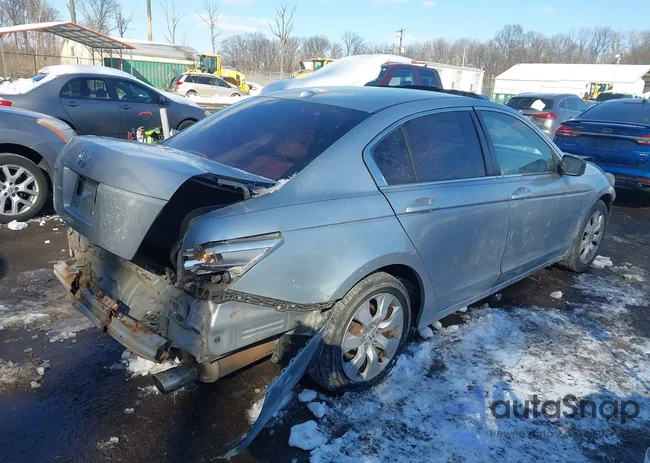 1HGCP26828A015950: 44234083