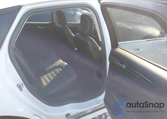 3FA6P0HD8JR213685: 44234233