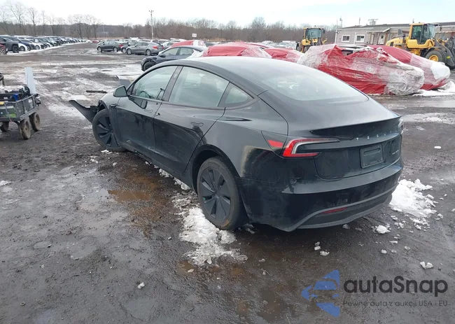 5YJ3E1EB9RF826102: 44234240