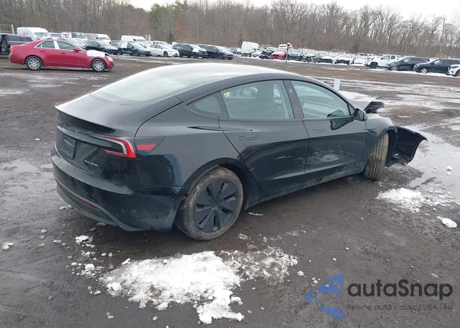 5YJ3E1EB9RF826102: 44234240