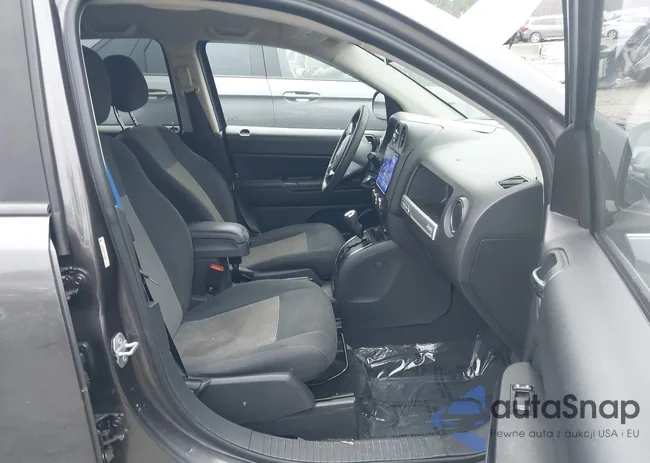 1C4NJCBA8FD170571: 44234292