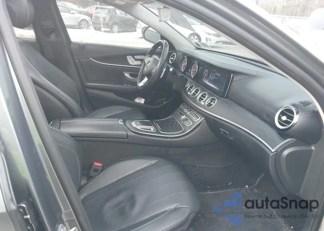 WDDZF4KB0JA378820: 44234304