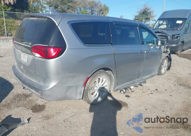 2C4RC1FG2JR115747: 44234307