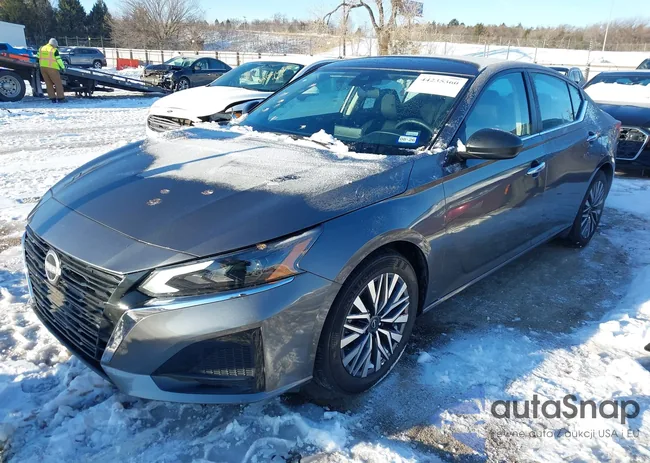 1N4BL4DV6SN313868: 44235360