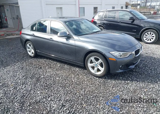 WBA3A5G51FNS87477: 44235390