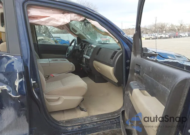 5TFUM5F13BX027092: 44235417