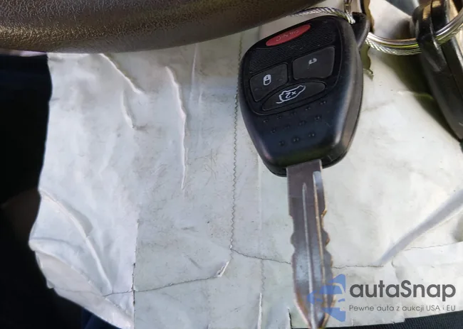 1J8GN28K09W512345: 44235489