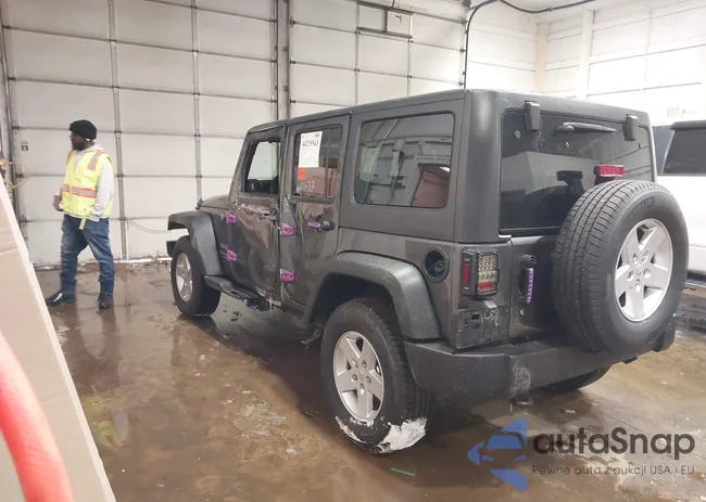 1C4BJWDG2JL855251: 44235543