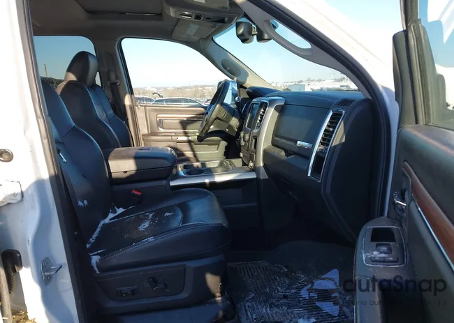 3C6UR5FL4HG647795: 44235611