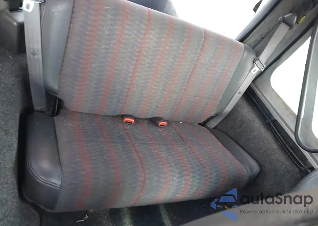 1J4FA29P9YP741635: 44235699