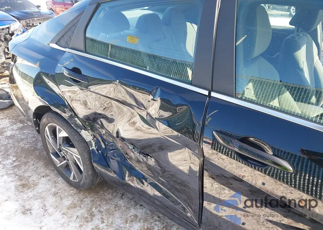 KMHLS4DG8RU778974: 44235712