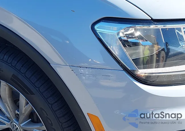 3VV3B7AX1JM028059: 44235761