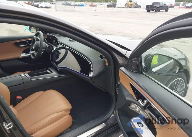 W1KLF4HBXRA075777: 44235760