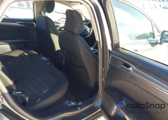 3FA6P0LUXKR266722: 44235803