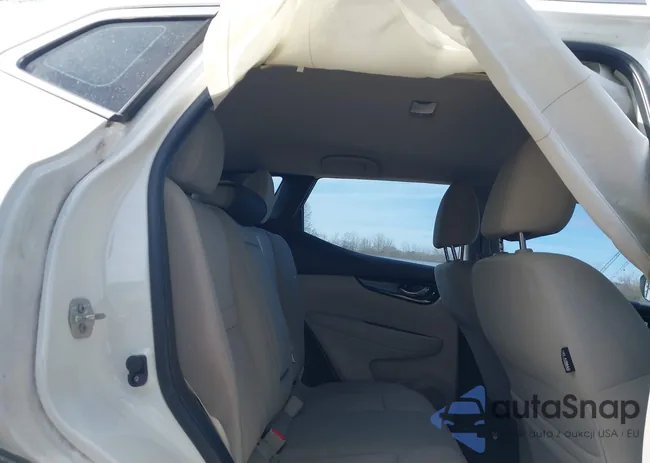 JN1BJ1CP7JW190756: 44235032