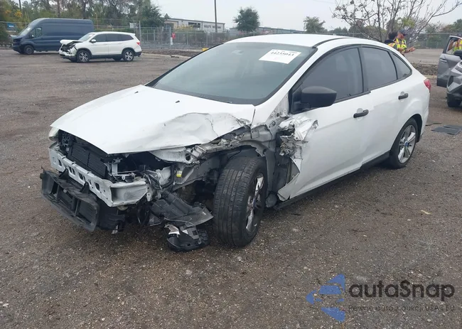 1FADP3E21FL372744: 44235043