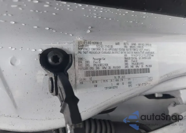 1FADP3E21FL372744: 44235043