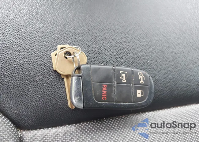 3C6LRVDGXNE121227: 44235070