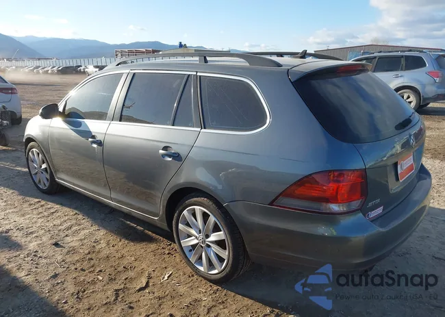 3VWPL7AJ9CM661515: 44236397