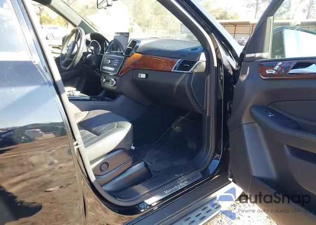 4JGDF6EE0KB229031: 44236520