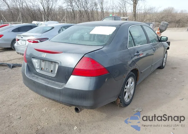 1HGCM56396A127558: 44236596