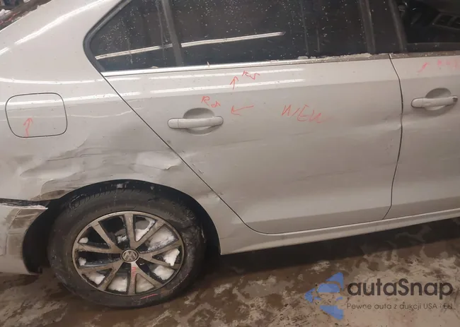 3VWDB7AJXHM247107: 44236614